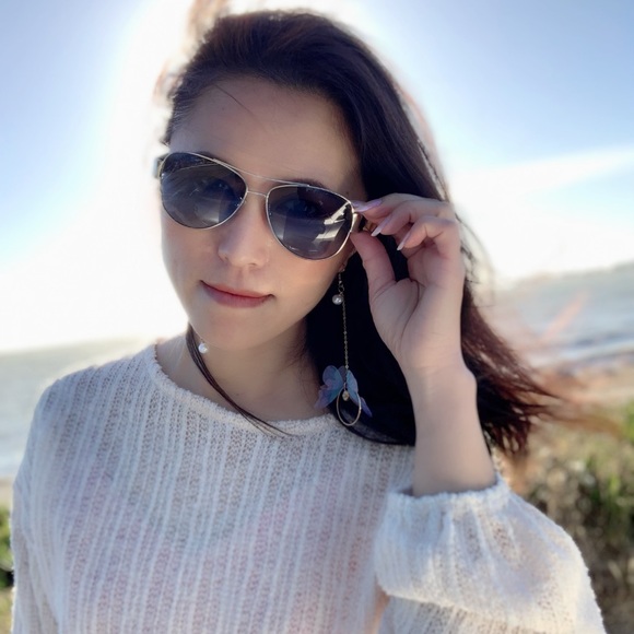 Puff sleeve crop top - Picture 2 of 4